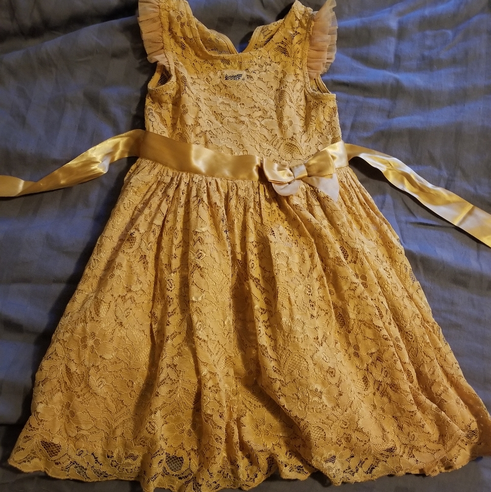 Lace dress